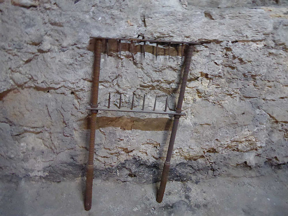 Torture implements, Bender Fortress