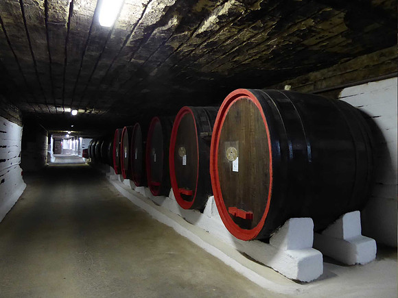 Cricova wine cellars, Labyrinthine of 120km